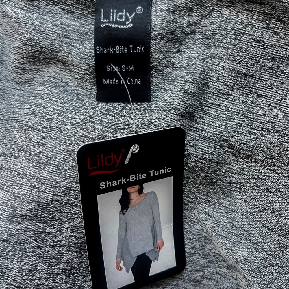 Soft triangle tunic - Picture 2 of 11